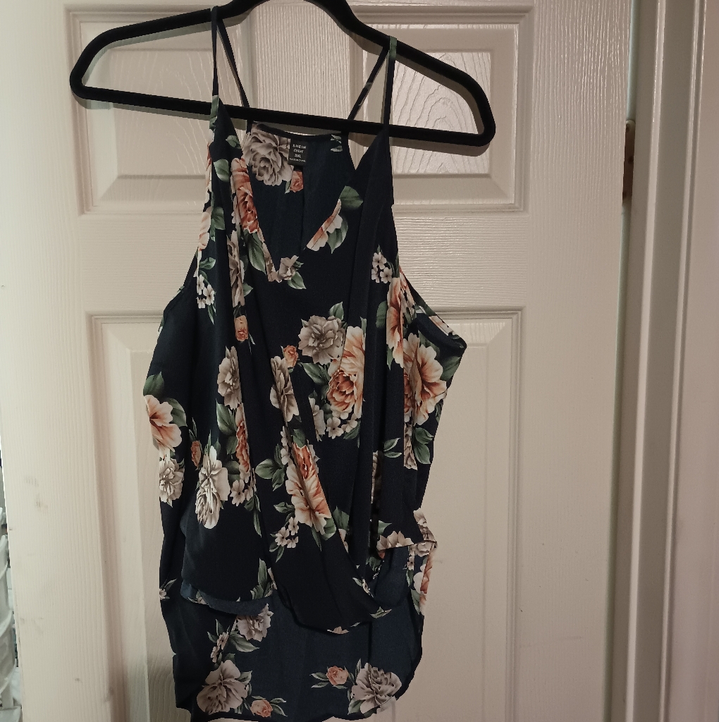 Flowy Flowered Top